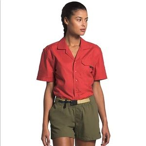 NWT NORTH FACE HIKING SHORTS